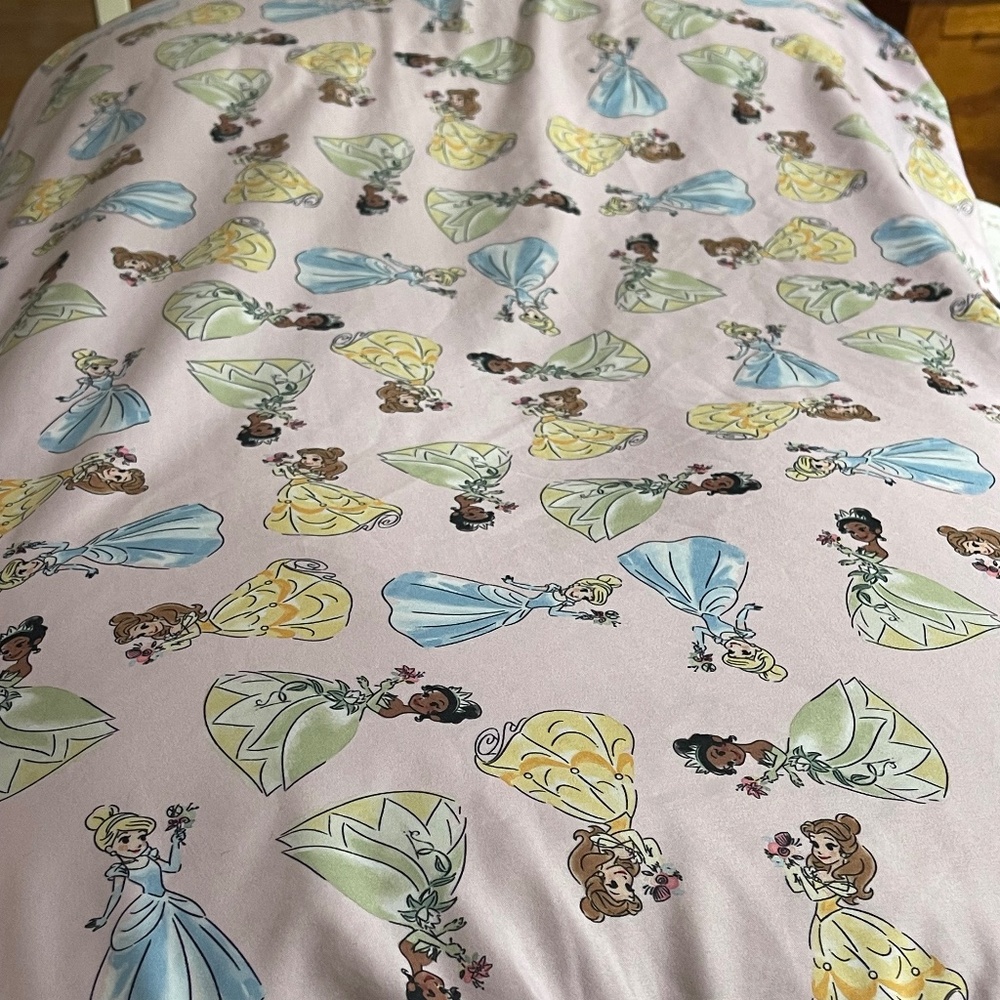 Lambs & Ivy Disney Baby Princesses Fitted Crib Sheet Cinderella, Belle, Tiana